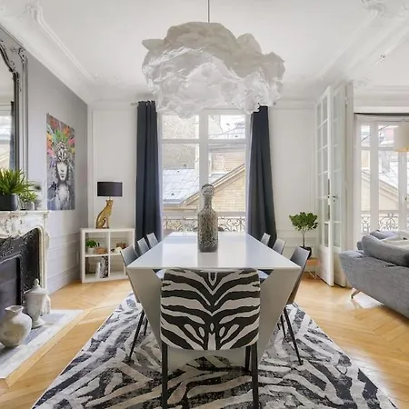 Victor Hugo, 2 Chambres, 3 Lits, 95m2 *